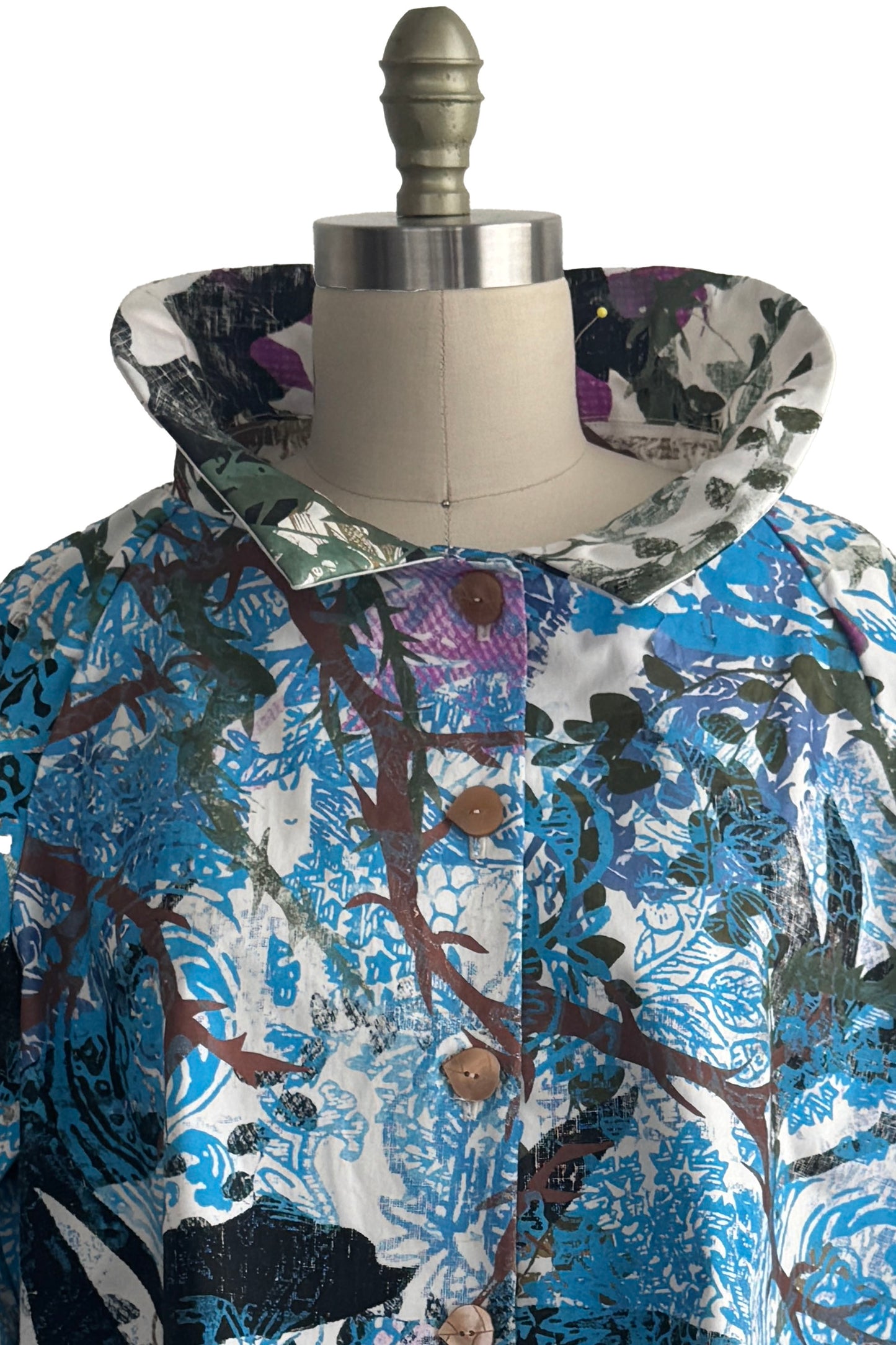 O Jacket | Chaos Tabletop Print | Natural & Sky Blue | Medium (3)