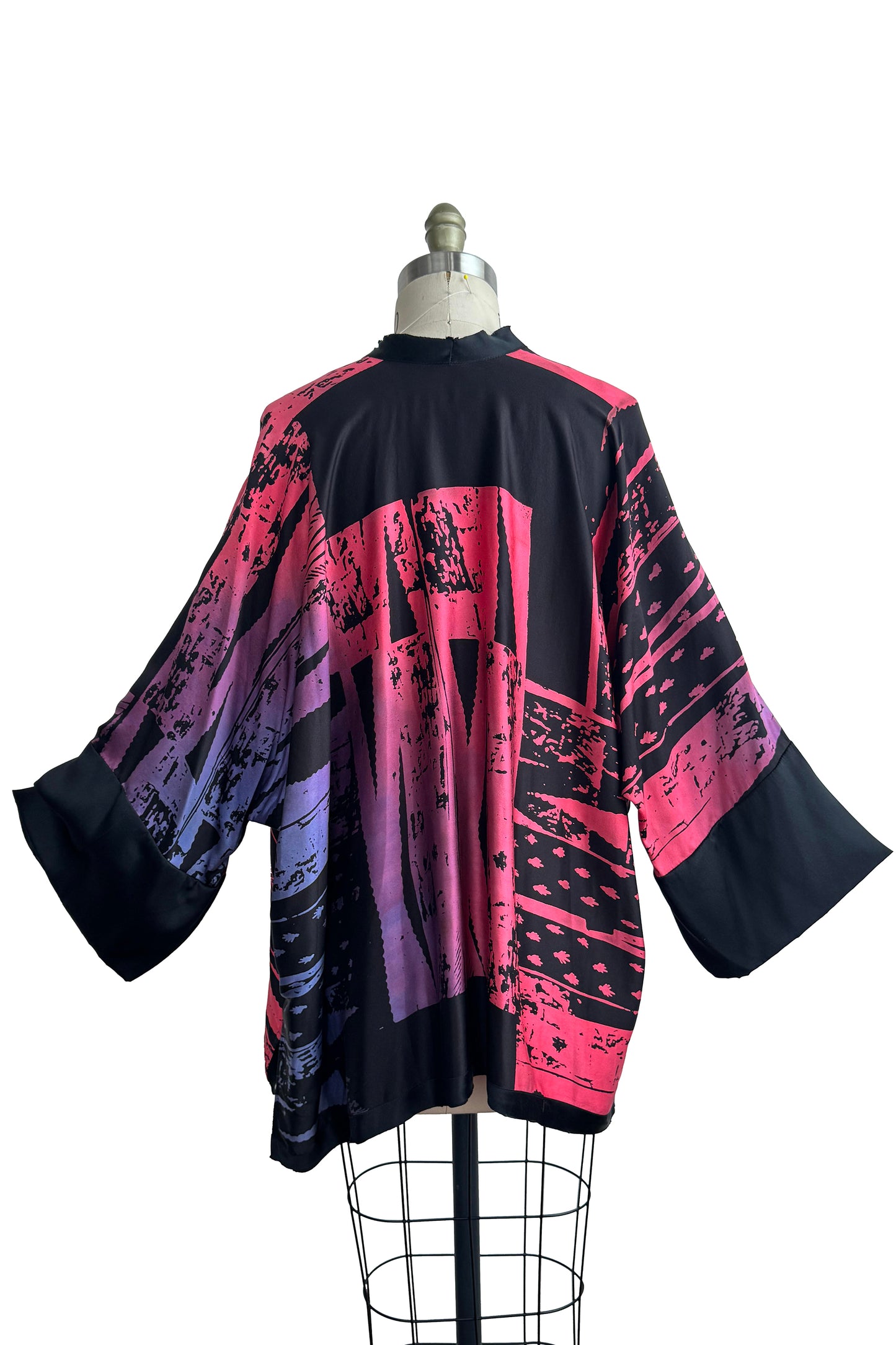 Lucianne Kimono | Silk Charmeuse | Brass Print | Black, Pink & Purple