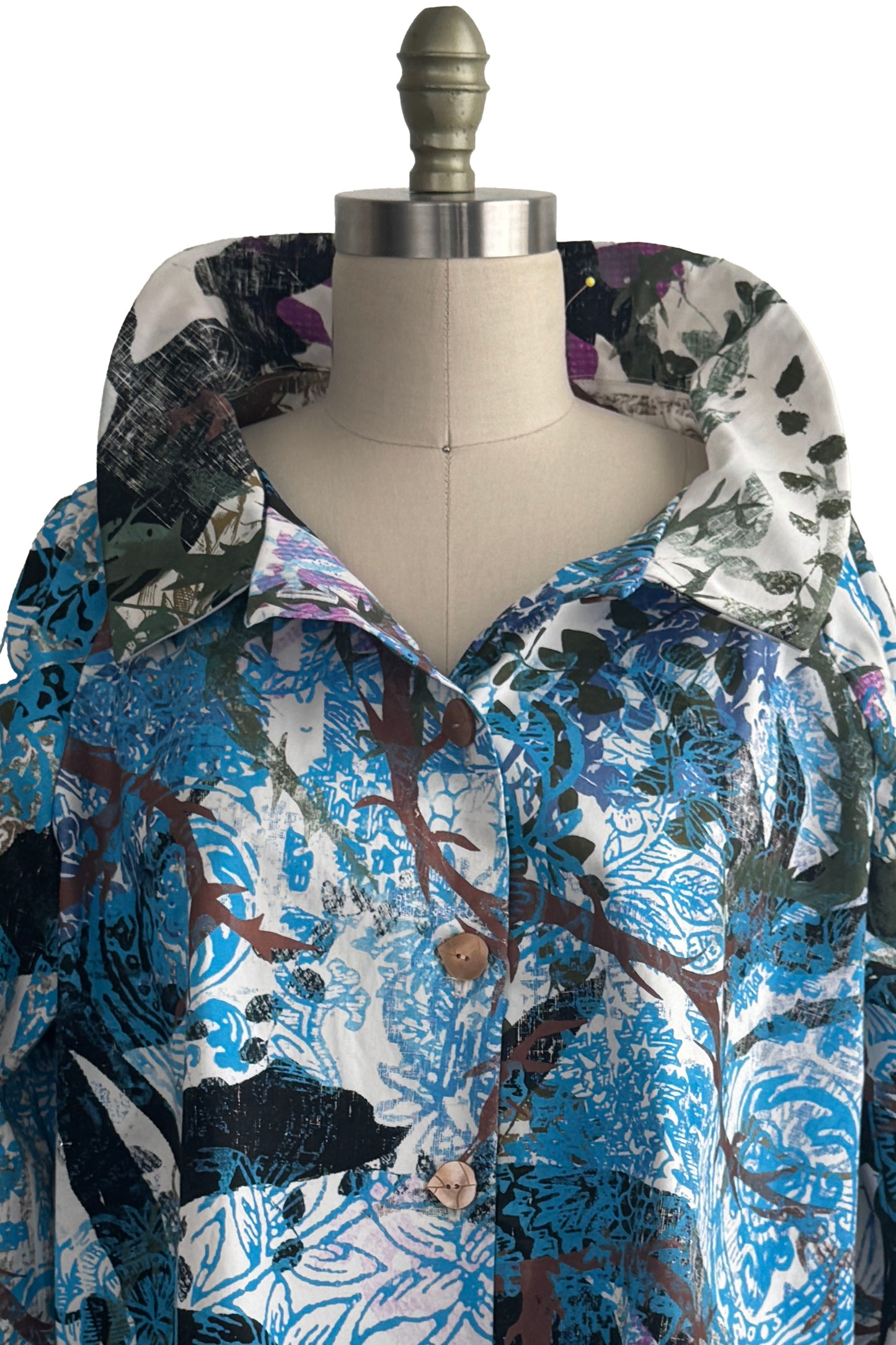 O Jacket | Chaos Tabletop Print | Natural & Sky Blue | Medium (3)