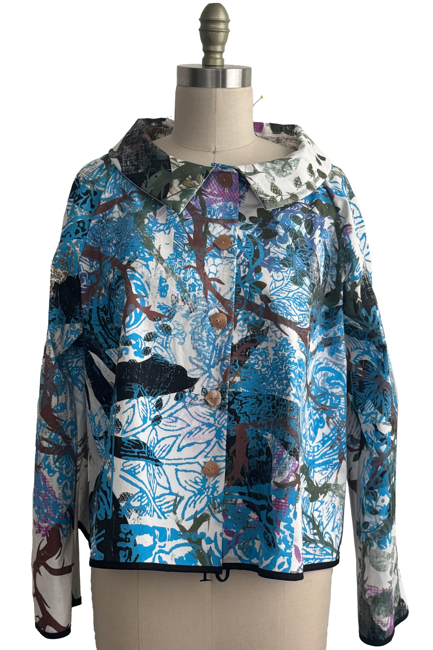 O Jacket | Chaos Tabletop Print | Natural & Sky Blue | Medium (3)