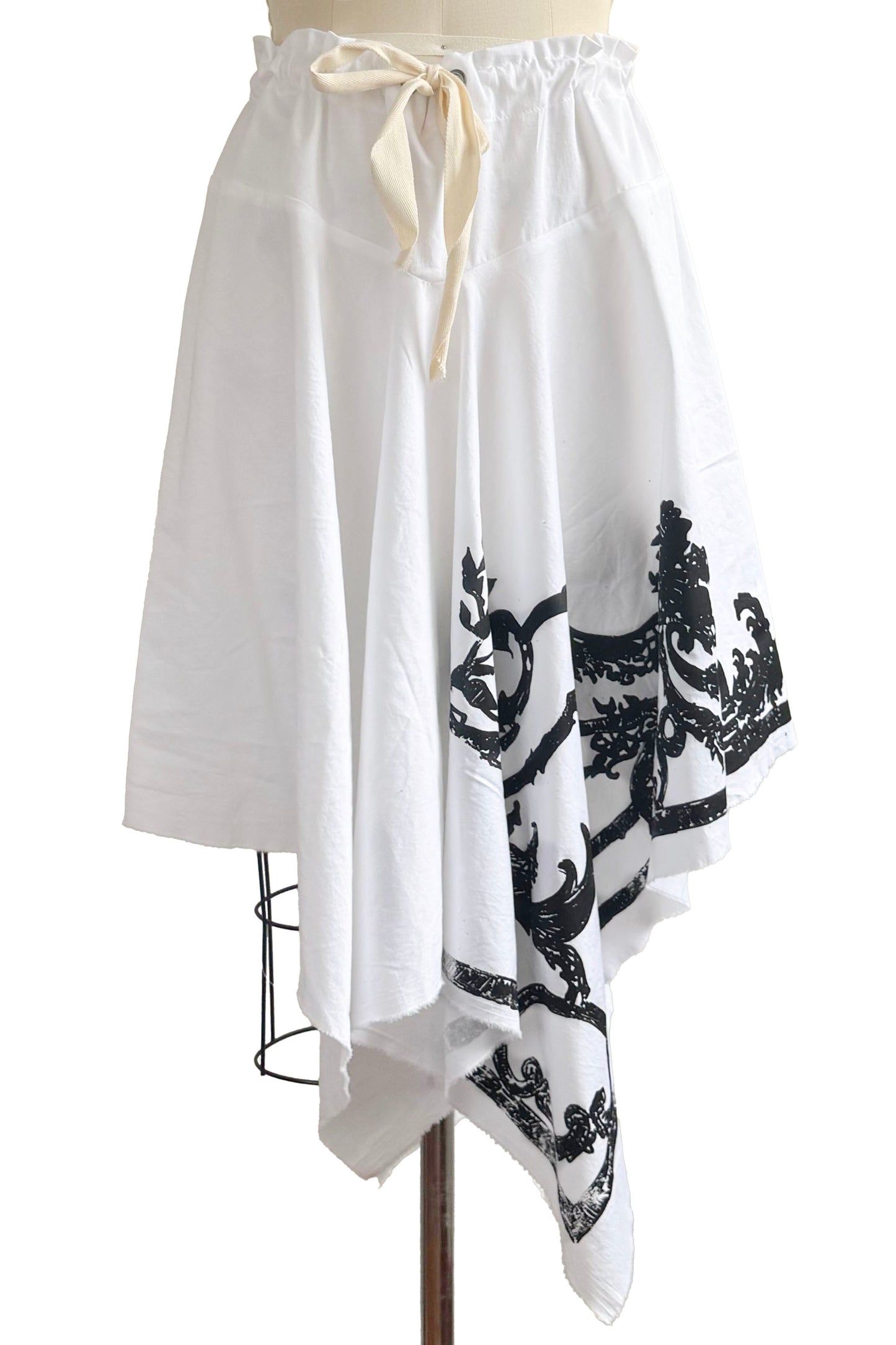 Rayme Skirt | Cotton | Scroll Print | White & Black | Medium