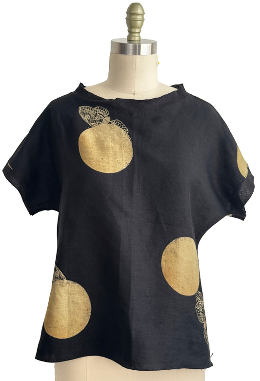 Jen Top Long | Linen | Moon Dot Moth Print | Black & Natural | Small (2)