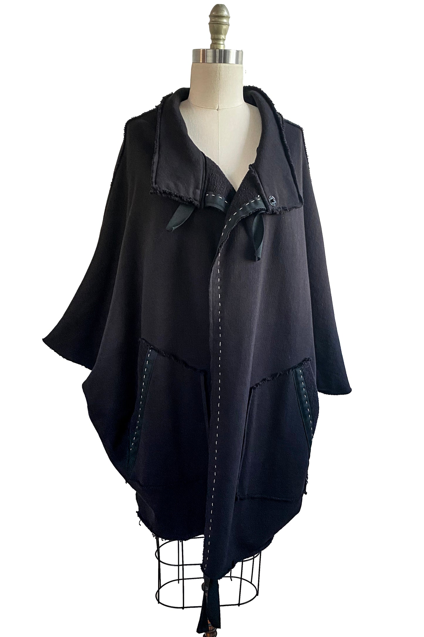KB x Alquimie Studio Wolf Cape Organic Cotton French Terry | Solid Black