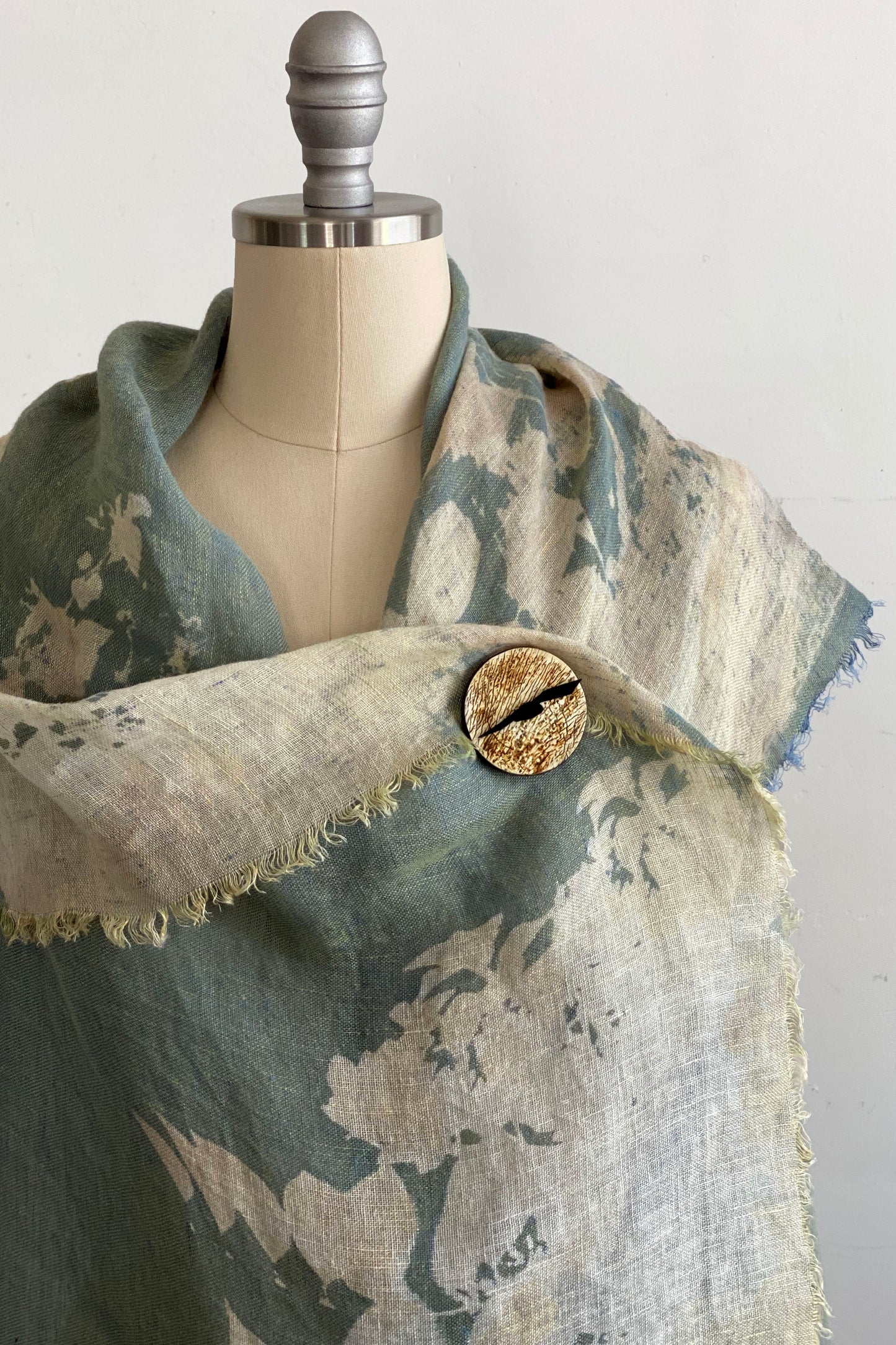 Magnetic Buttons | Natural Horn