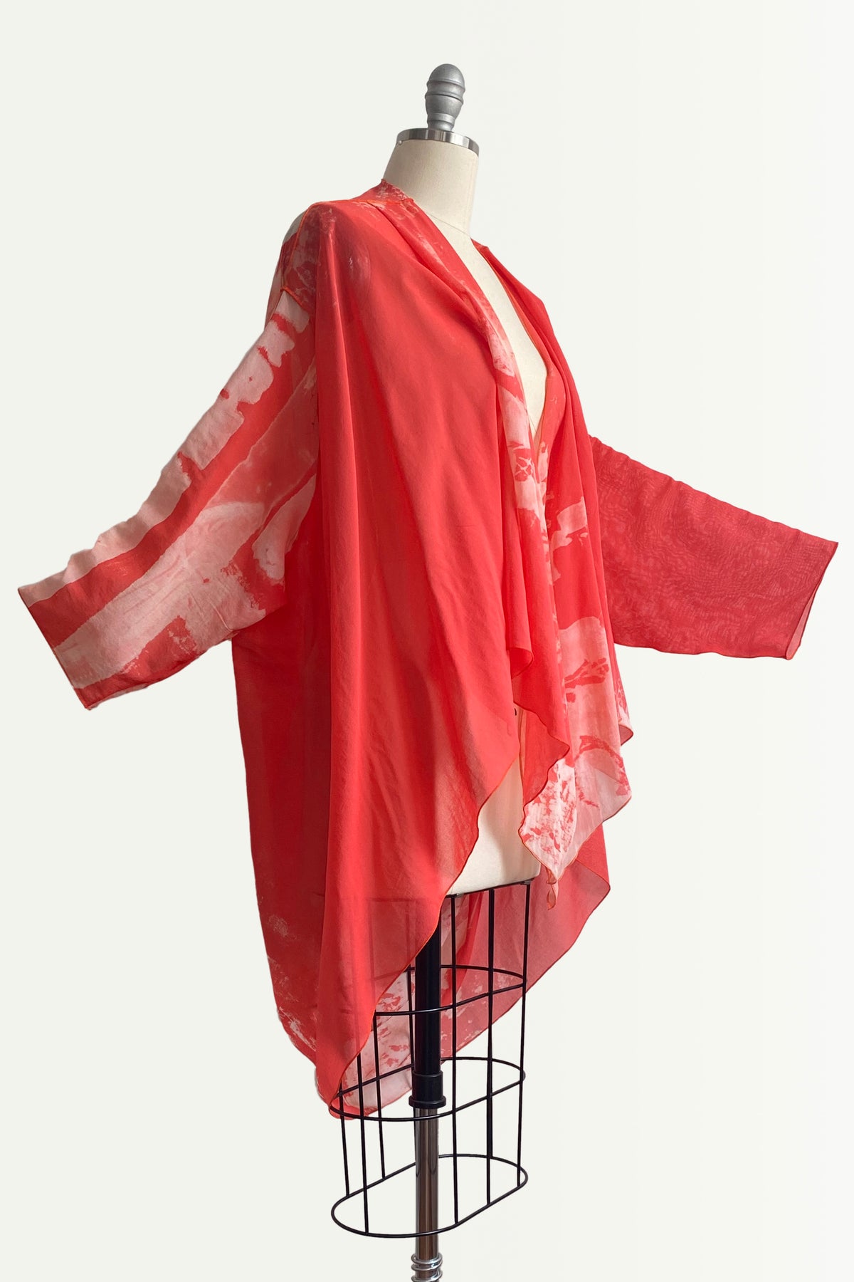 Saint Tropez Cocoon | Cotton | Bramble Ghost Print | Coral & Natural